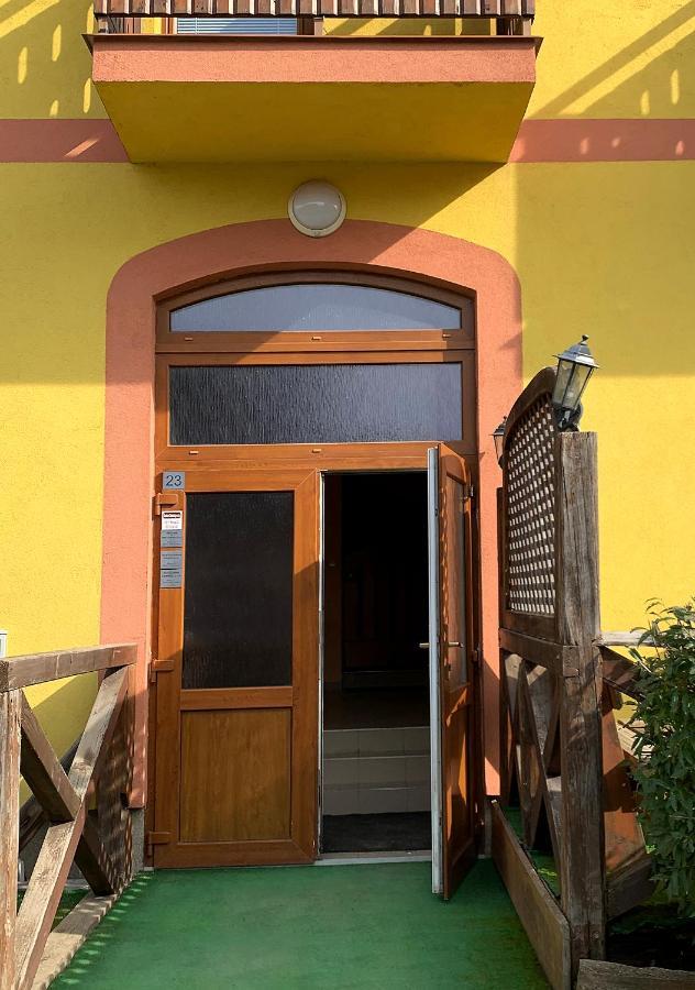 Útulný 2-izbový apartmán s balkónom Mlynica Exterior foto